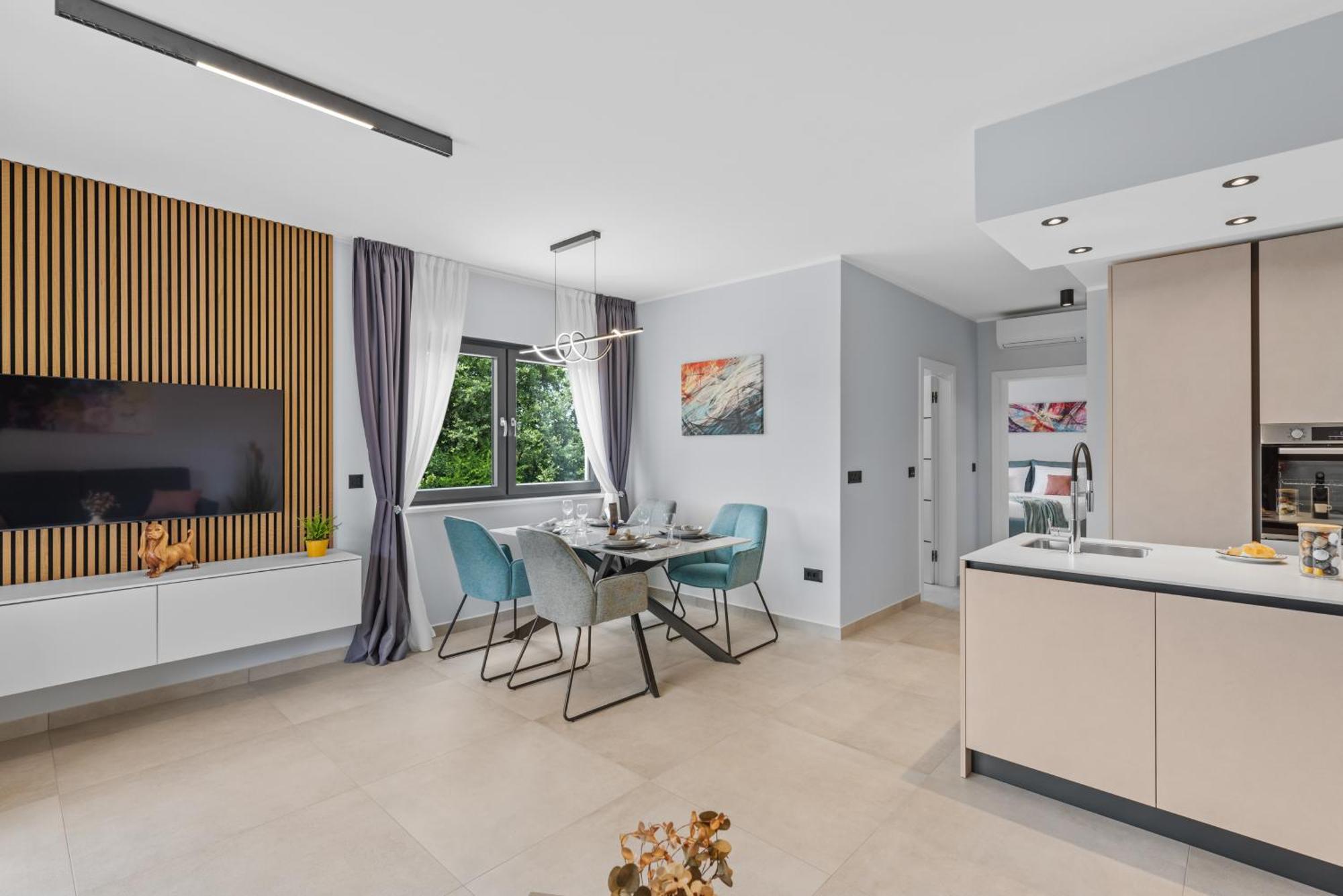 Alex Luxury Apartments โรวีน ภายนอก รูปภาพ